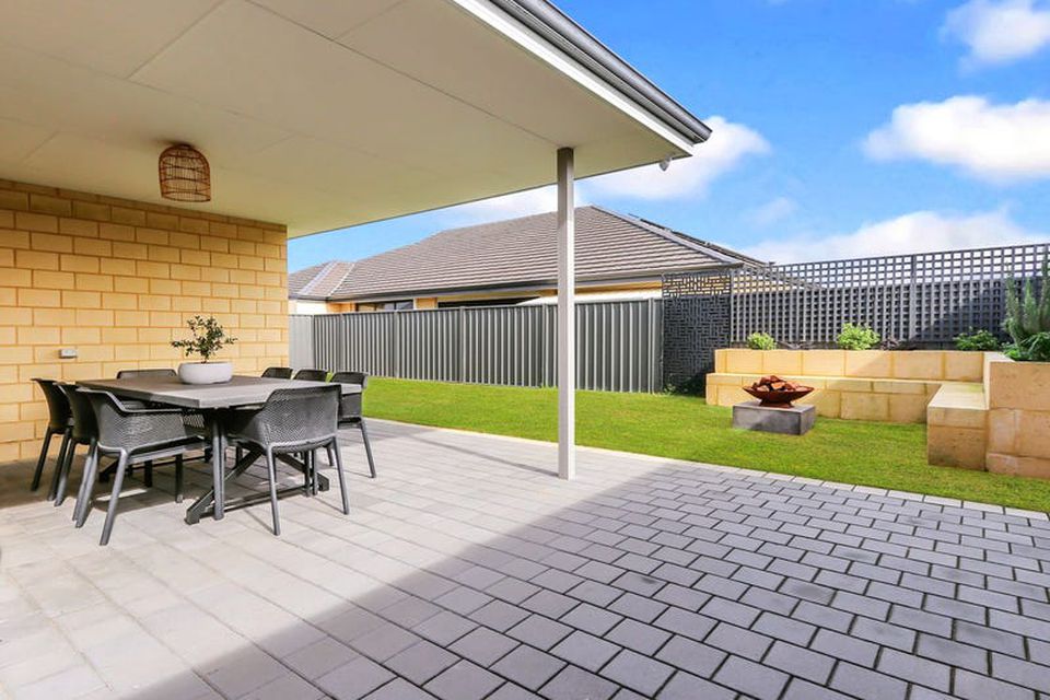 7 Coliban Approach , Baldivis