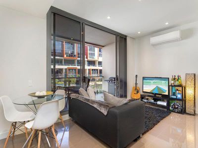 21 / 1 Thread Lane, Waterloo