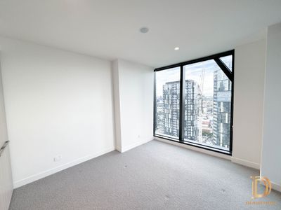 2206 / 201 Normanby Road, Southbank