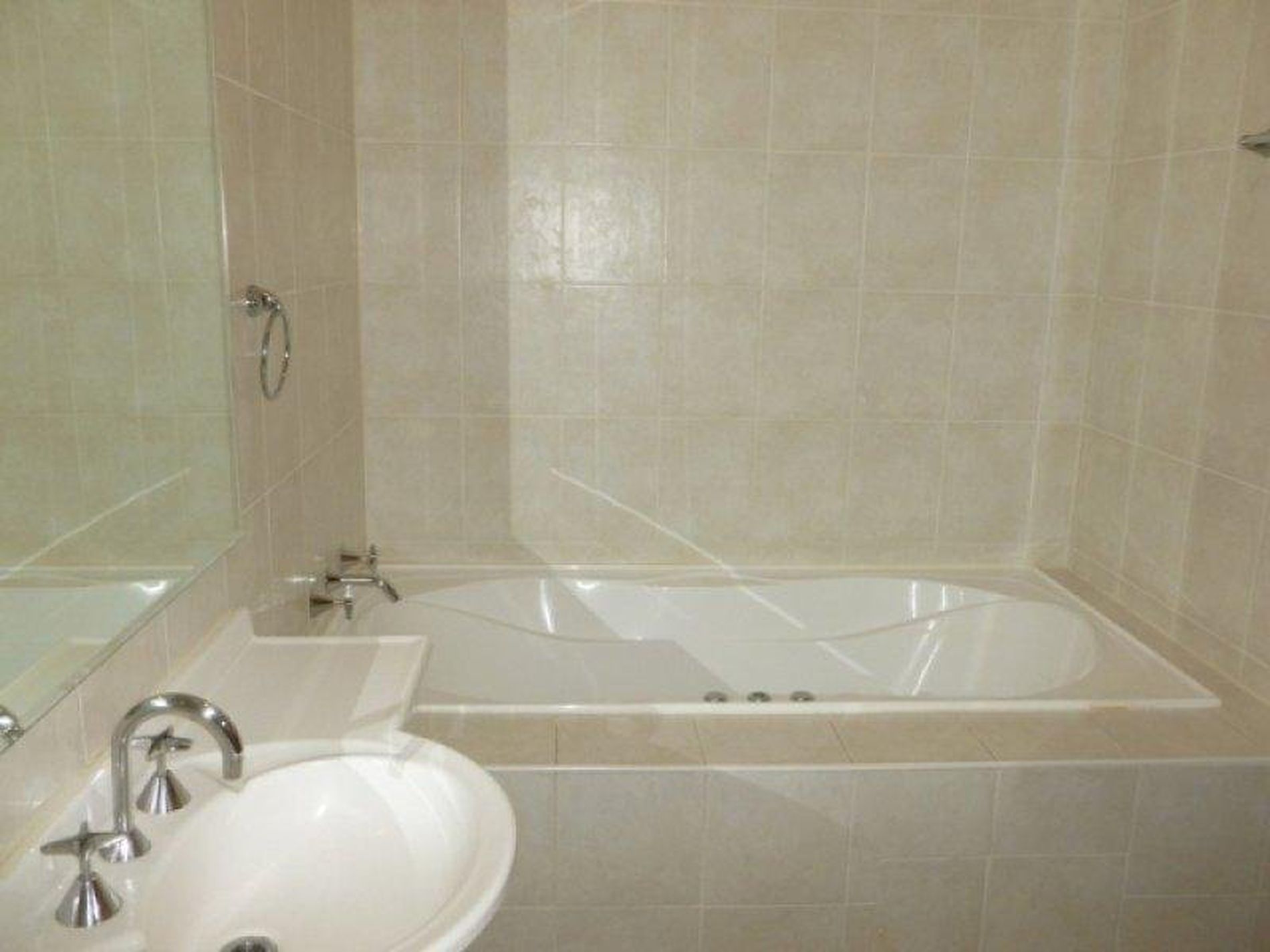 17A Matthew Street, East Hills