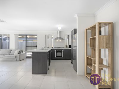 24 Sorbonne Turn, Aubin Grove