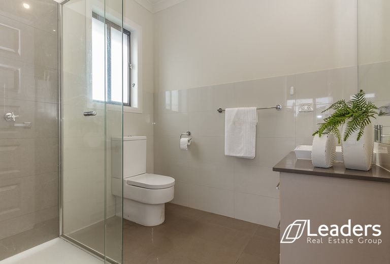 29 Kinnoull Grove, Glen Waverley