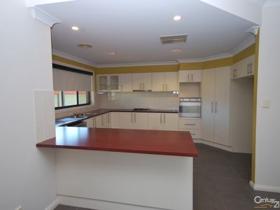 17 Hasting Court, Dubbo