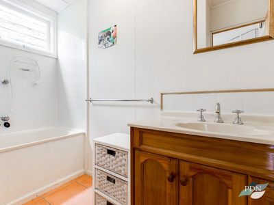 139 Summerhill Road, Footscray