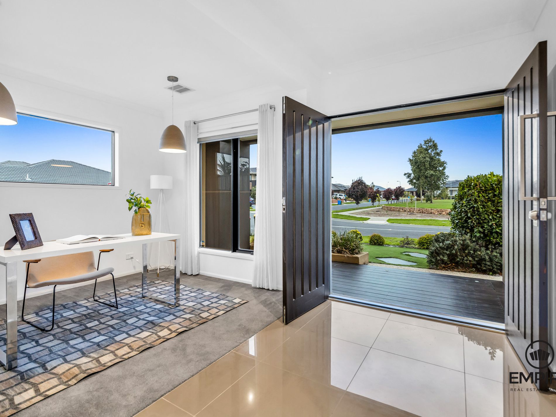 27 Strikeline Crescent, Clyde North