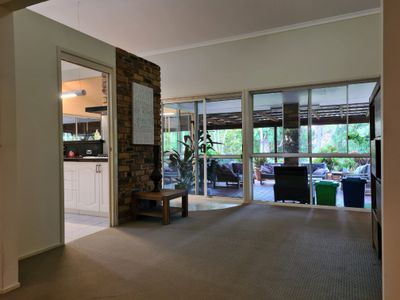 9 Essex Close, Springwood