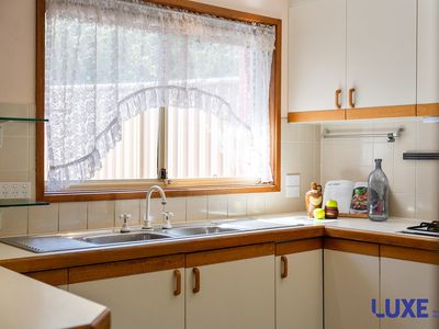 16 Gratton Place , Isaacs