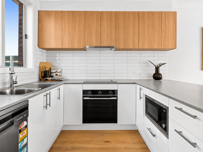 4 / 6 Itkeston Street, Herne Hill