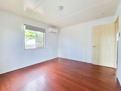 13 Kianga, Barney Point