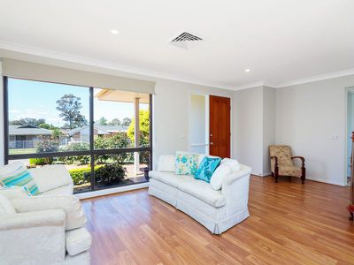 24 Standish Avenue, Oakhurst