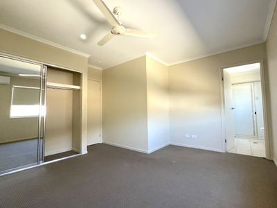 19 / 1 Collins Lane, Kin Kora