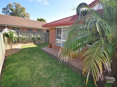 2 / 3 Denison Street, Dubbo