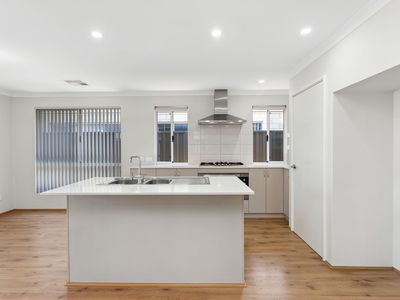29 Donatti Retreat, Caversham