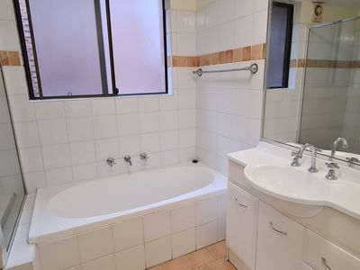 10 / 227 Targo Road, Toongabbie