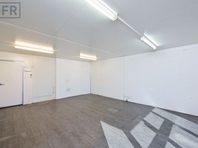 1 / 12 Helmshore Way, Port Kennedy