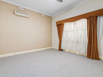 8 Scotia Street, Croydon