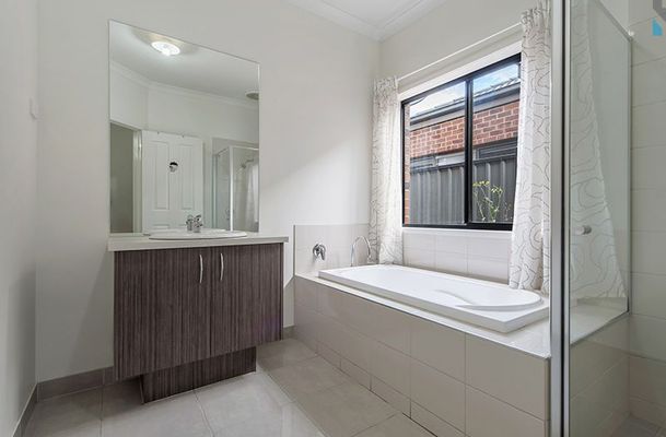 56 Gateshead Street, Craigieburn