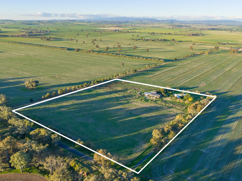752 Longs Corner Road, Canowindra