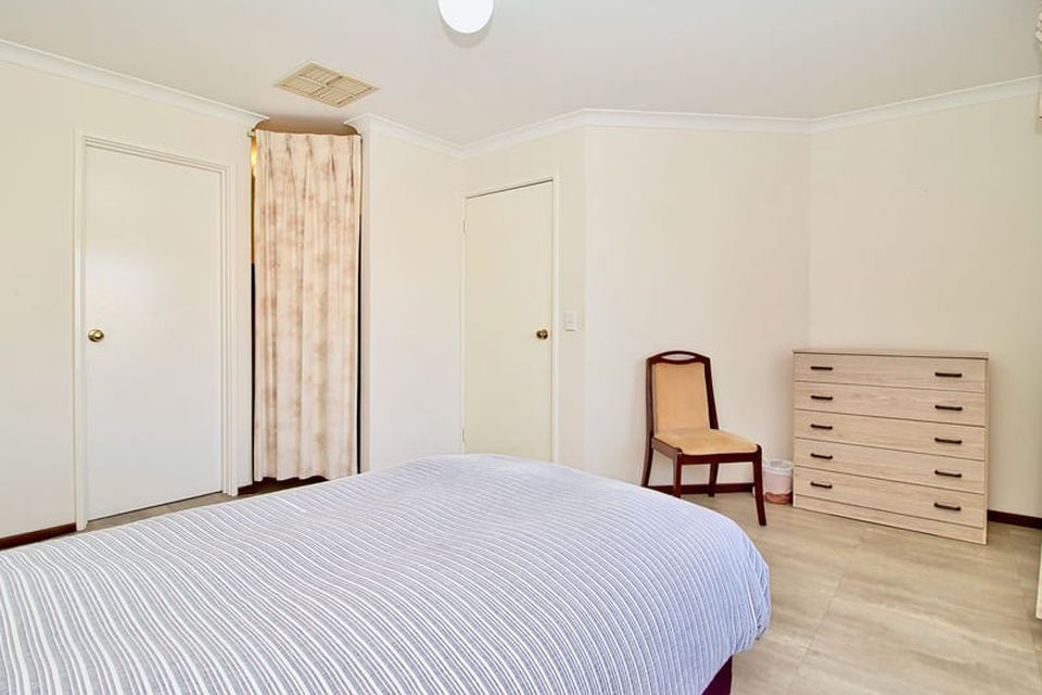 2 Freedman Way , Winthrop