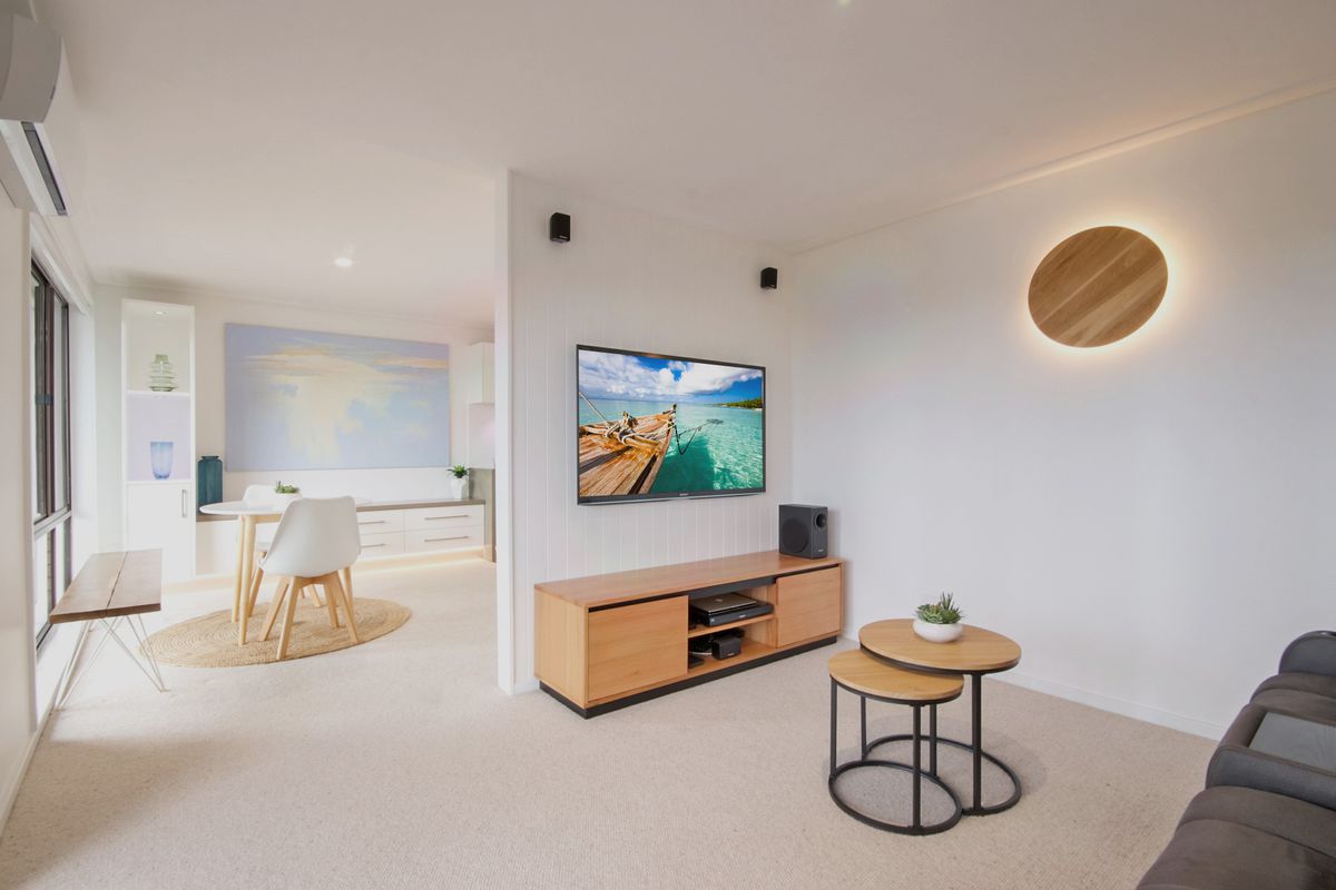 2 / 8 Curt Lane, Narooma