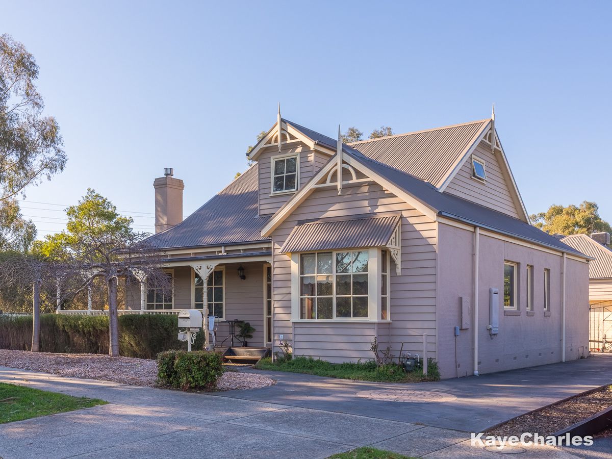 10 Alice Court, Officer