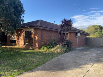6 Fountain Court, Werribee
