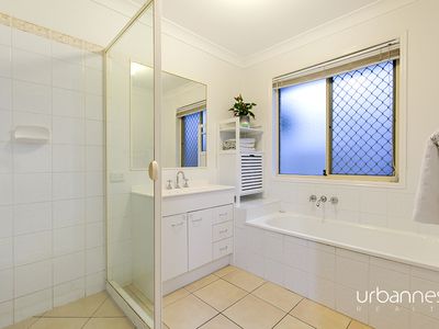 38 Hawkes Avenue, Arana Hills