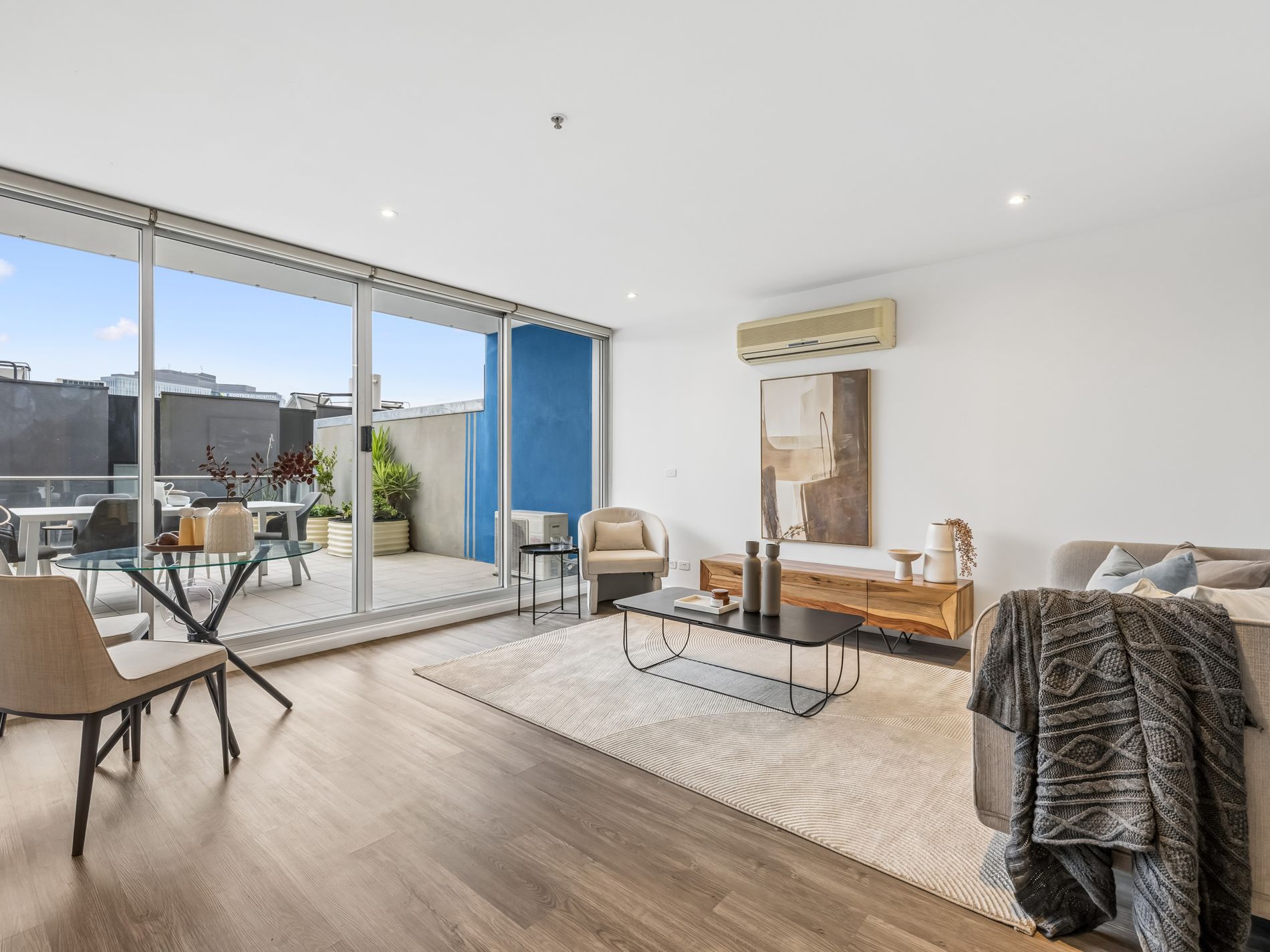 209 / 250 Barkly Street, Footscray