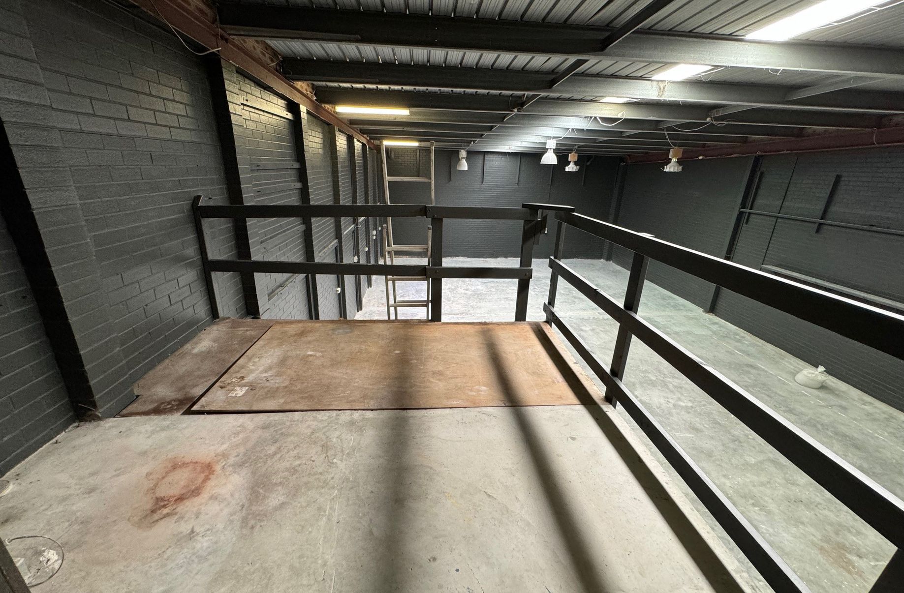 Unit 1 / 3 Carnarvon Road, West Gosford Chapman & Frazer Commercial