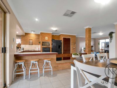 12 Honeyeater Glade, Huntingdale