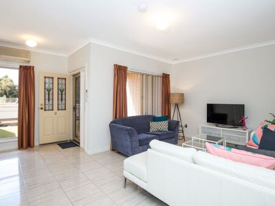 2 / 14 Croesus Street, Kalgoorlie