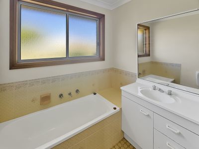 5 Jack William Drive, Dubbo