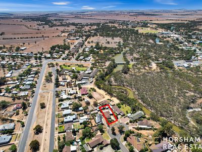 15 Willow Court, Donald
