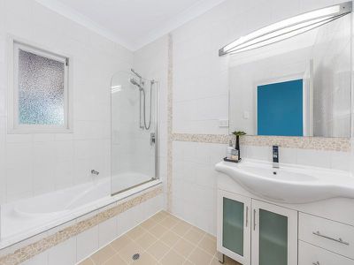 71 Stannard Rd, Manly West