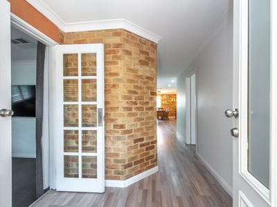 59 Emerald Way, Edgewater