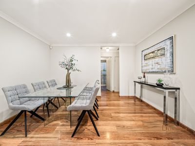 2 / 94 Hobbs Avenue, Como