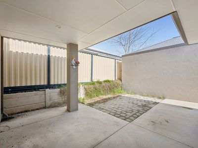 8B Stanmore Ct, Lynwood