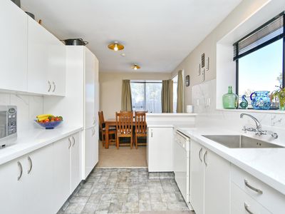 7 Heriott Close, Burwood