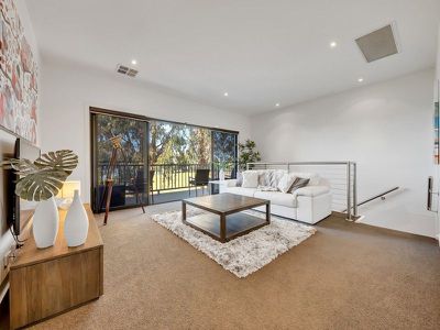 2 / 10 Luton Drive, Yarrawonga