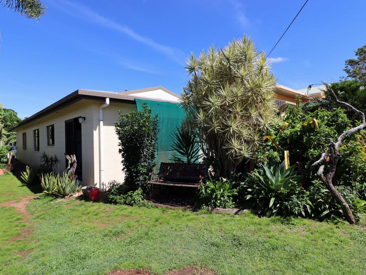 10 PUTT STREET, Atherton