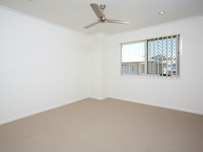 16 / 11 Montree Circuit, Kallangur