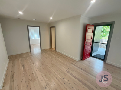 4 Lindsay Avenue, Valentine