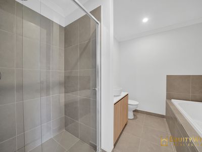 23 Irvington Road, Manor Lakes