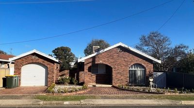 6 Adam Street, Tamworth