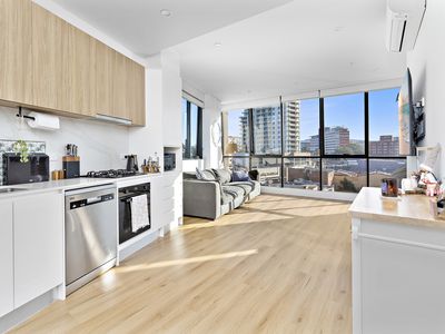 801 / 49 Denison Street, Wollongong