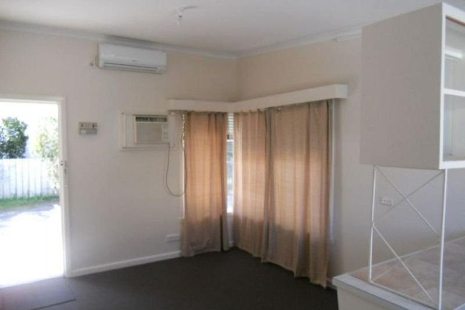 2 / 22 O'Connor Street, Horsham