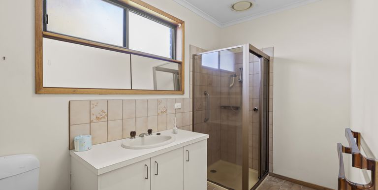 59 Shiffner Street, Violet Town