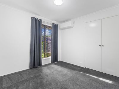 8 Zeeman Street, Rochedale South