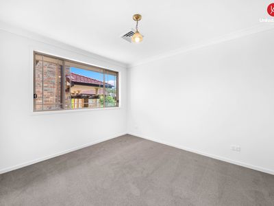 85 EDINBURGH CIRCUIT, Cecil Hills