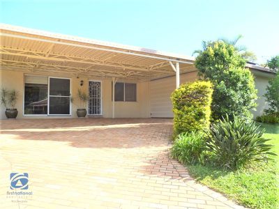 18 Edgeware Drive, Rochedale South